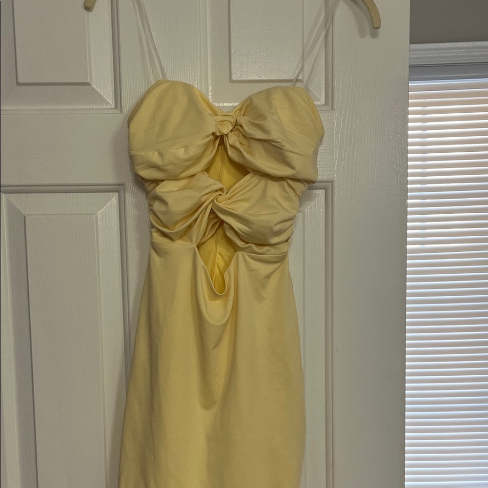 Amazon Strapless Yellow HoCo Dress